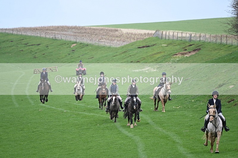 WJ6_9287 - Line Three