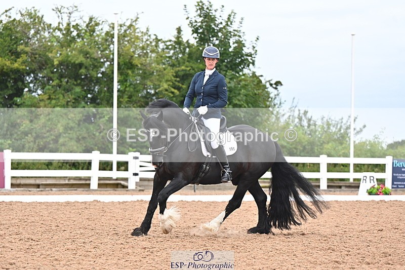 240817A-144409-09655 - 195-Jennie.Medlock-Bric.a.Brac