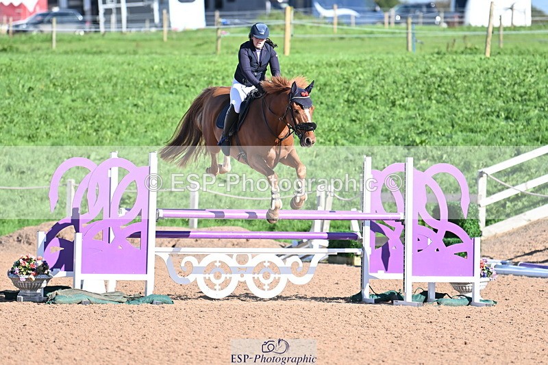 231014A-113625-04435 - Cls 18 Newcomers & 1.10m Open