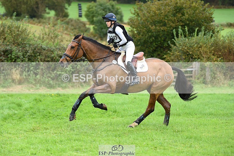 231022-133916-28485 - 330-TRINITY.THANKS.AWFULLY-Imogen.Gloag-XC