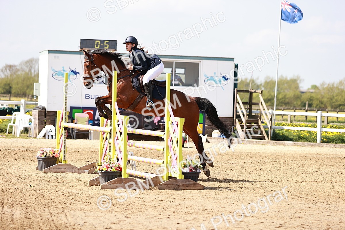  - Class 23 - Senior 1.05m