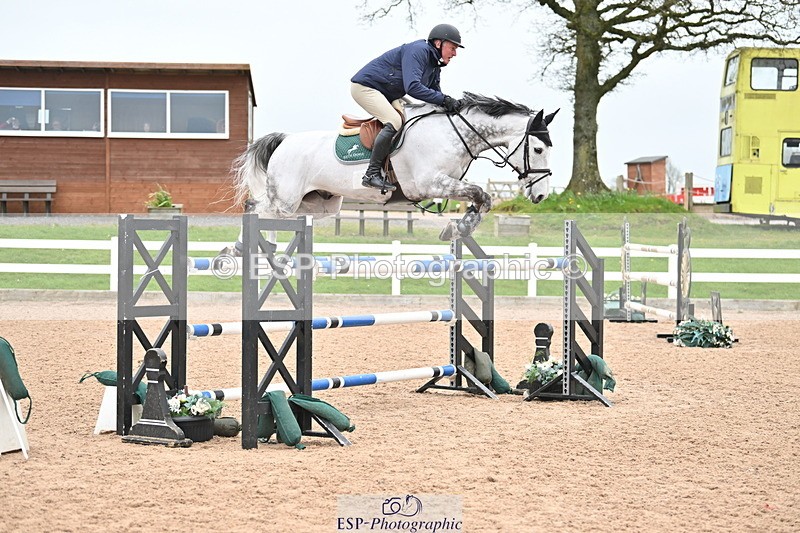 240406A-154941-04243 - Cls 17 National 1.30m Open