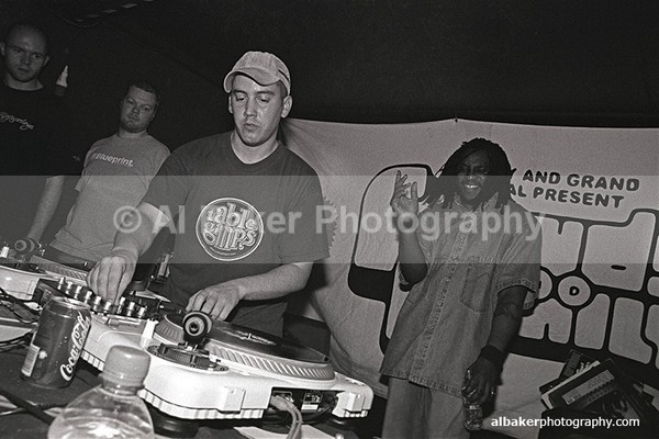 32 - Friends-&-Family @ the-roadhouse 28.06.03