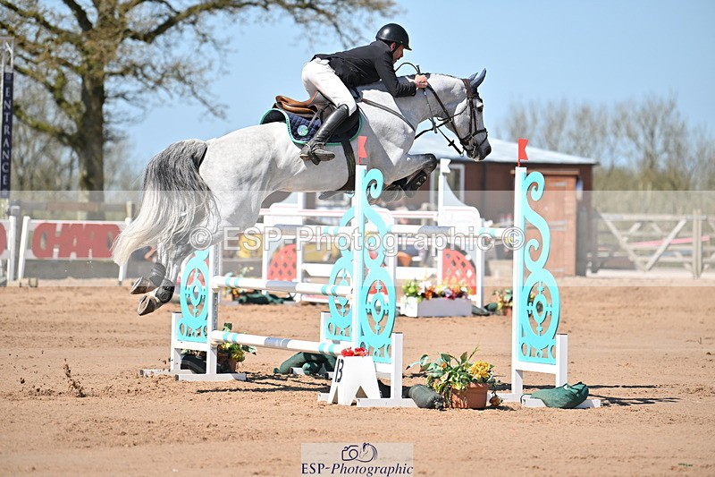 240420A-133610-11418 - Cls 7, 2 Star Medium Tour 1.35m