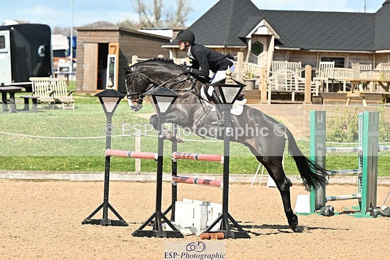 250416-152626-01735 - Cls 6 Foxhunter and 1.20m