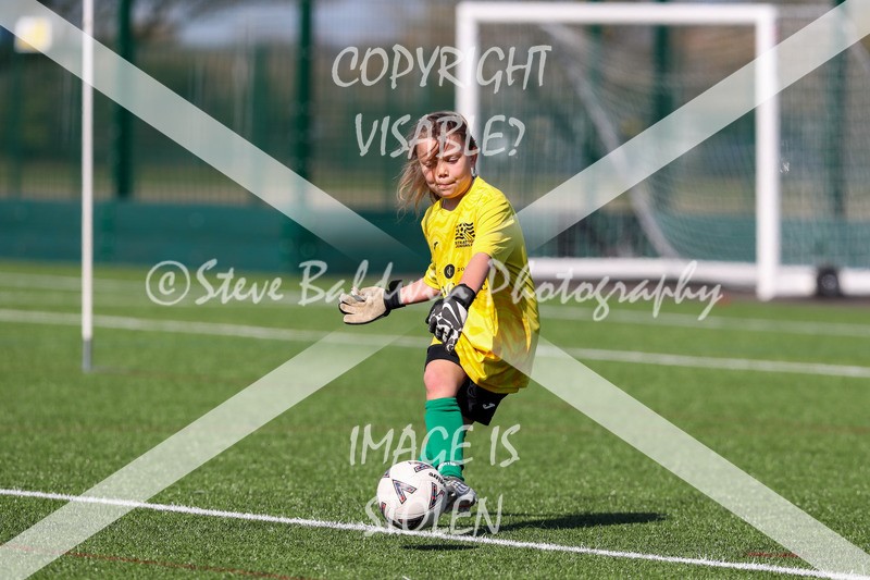1DX20337 - 2026-03-21 FC Abbey Meads U9 Purple Girls V Stratton Juniors FC U9 Pheonix Girls