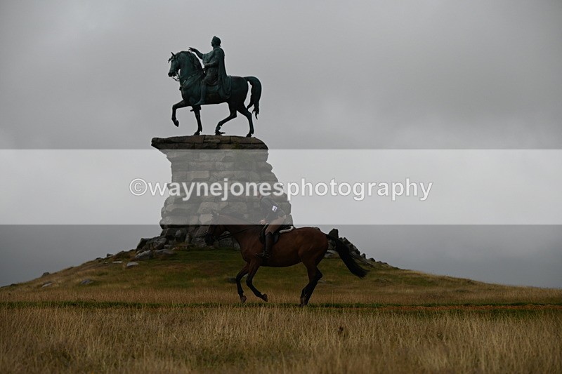DSC_1740 - Time at Statue 12:13 to 12:32