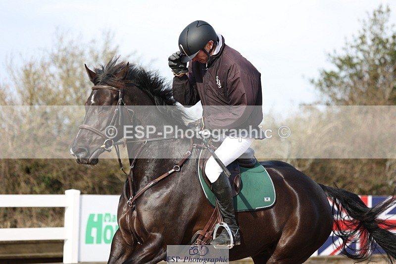 240223A-112701-00854 - Cls 4 Snr 1.05m Open