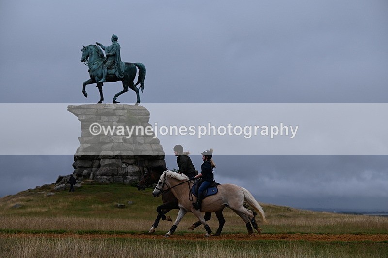 DSC_2634 - Time at Statue 12:34 to 12:56