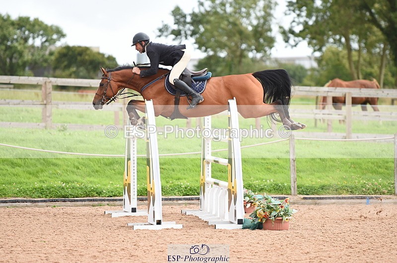 230812A-163812-10317 - Cls 38 Nat 1.40m Open