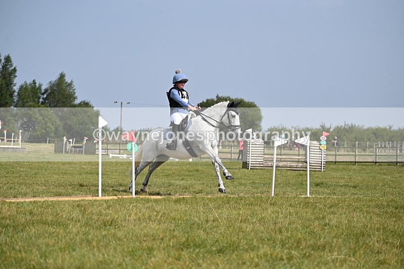 WJ6_2120 - 60cm XC Time 13:54 to 14:20