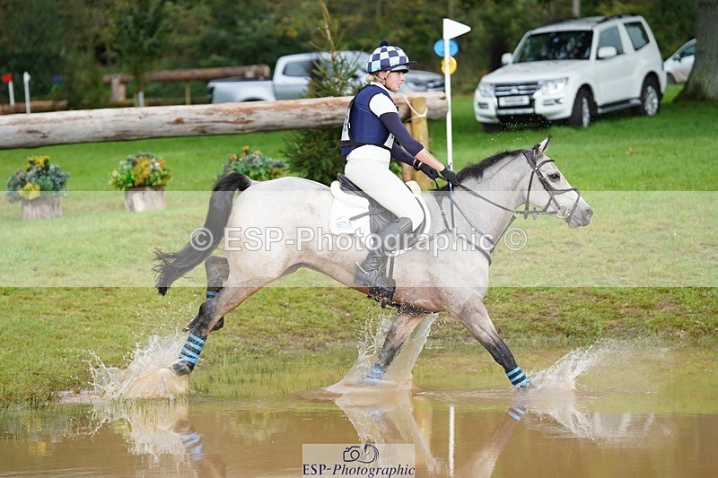 231021-100644-13676 - 619-GARVAGH.GOLDEN.OAK-Ella.Snow-SC+XC