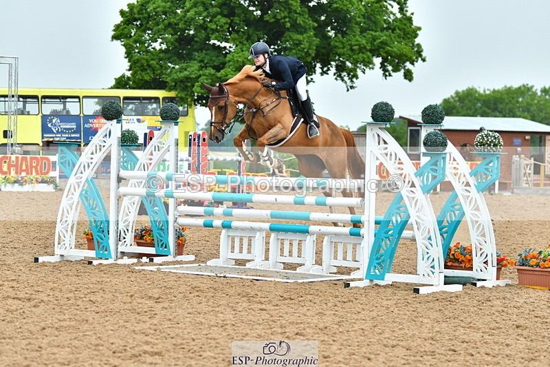 230610A-135440-03663_Cls 16 Foxhunter - 079-891-4157