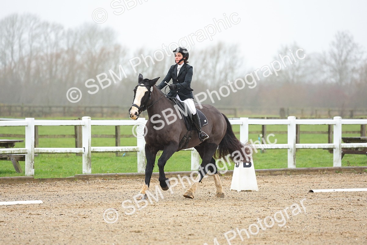 SBM_002950 - Class 6 - Novice 4