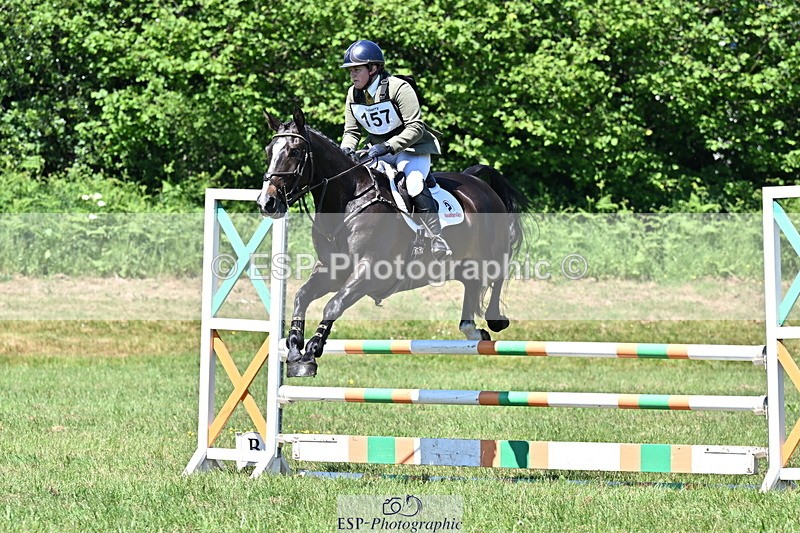 250522B-121233-01959 - 157-SHANNONDALE.LUIGI-Lizzie.Luxton