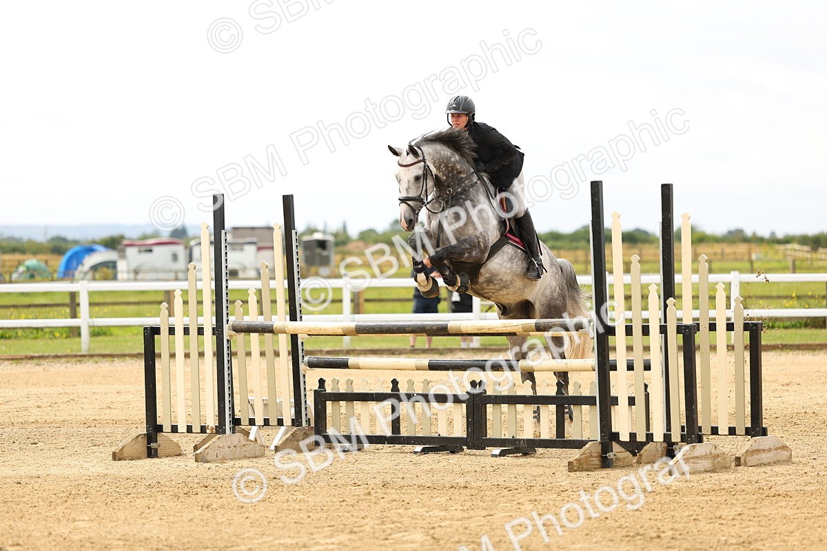 SBM_009180 - Class 2 - Senior Discovery - 1.00m Open