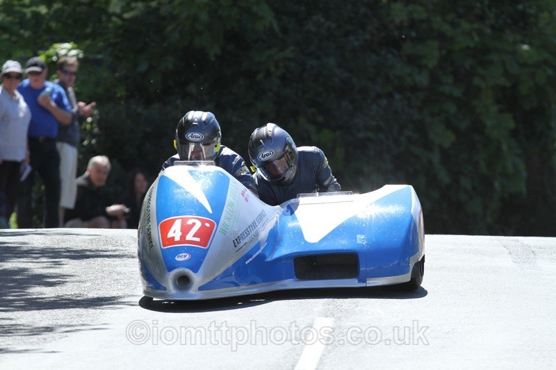 IMG_2422 - Sidecar Race 2 - TT 2013