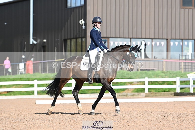 240218A-124330-07299 - 232-Alys.Matravers-VORVASHILL.VERTIGO