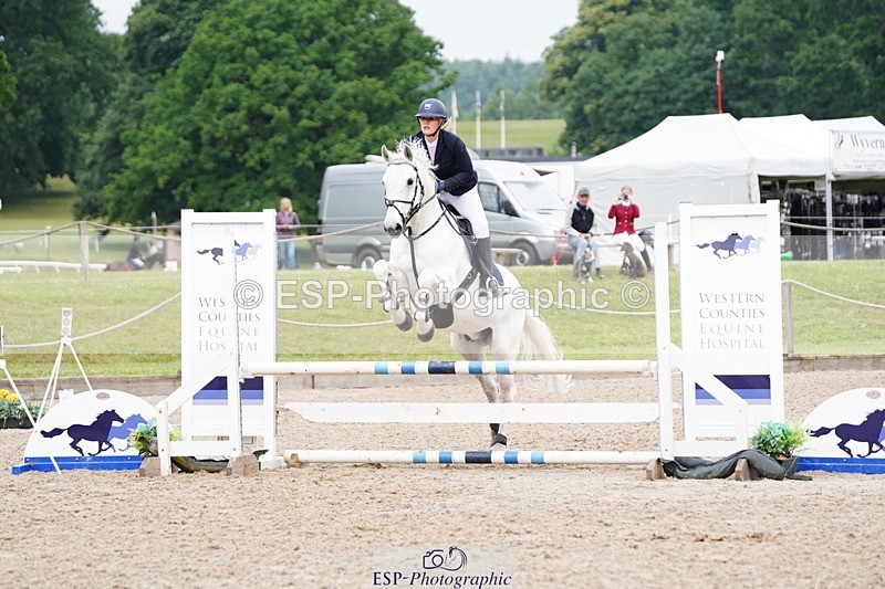 250615A-084120-09678 - Class 42 85cm Amateur Qualifer