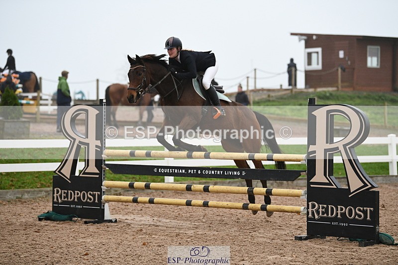 241103A-103009-07479 - SUN Cls 21 Snr Newcomers and 1.10m Open