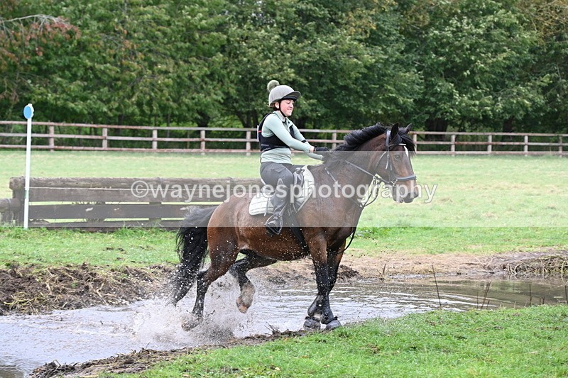 WJ6_5936 - Time at Photographer 12:31 to 12:40