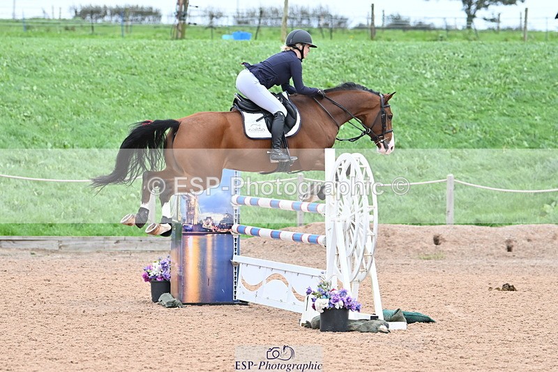 231013A-142627-02692 - Cls 9 Foxhunter & 1.20m Open