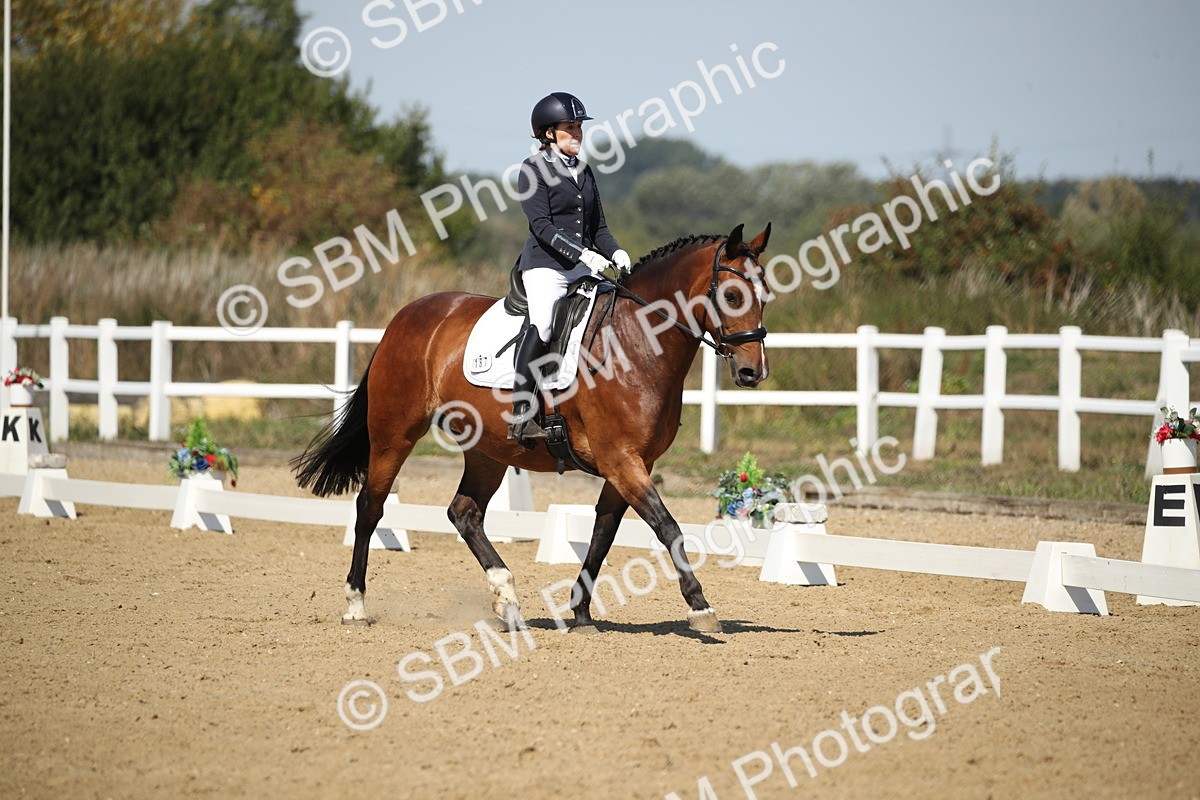 SBM_004978 - Class 11 - Novice 5 - 11.41-12.58