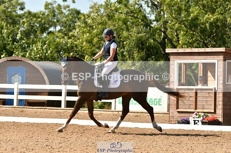 250817-154657-11325 - 214-Verity.PerryVogue