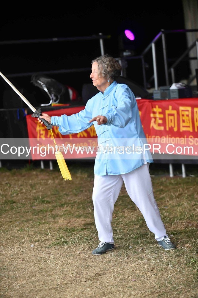 SH4_1507 - Tai Chi with Lisa Kay.