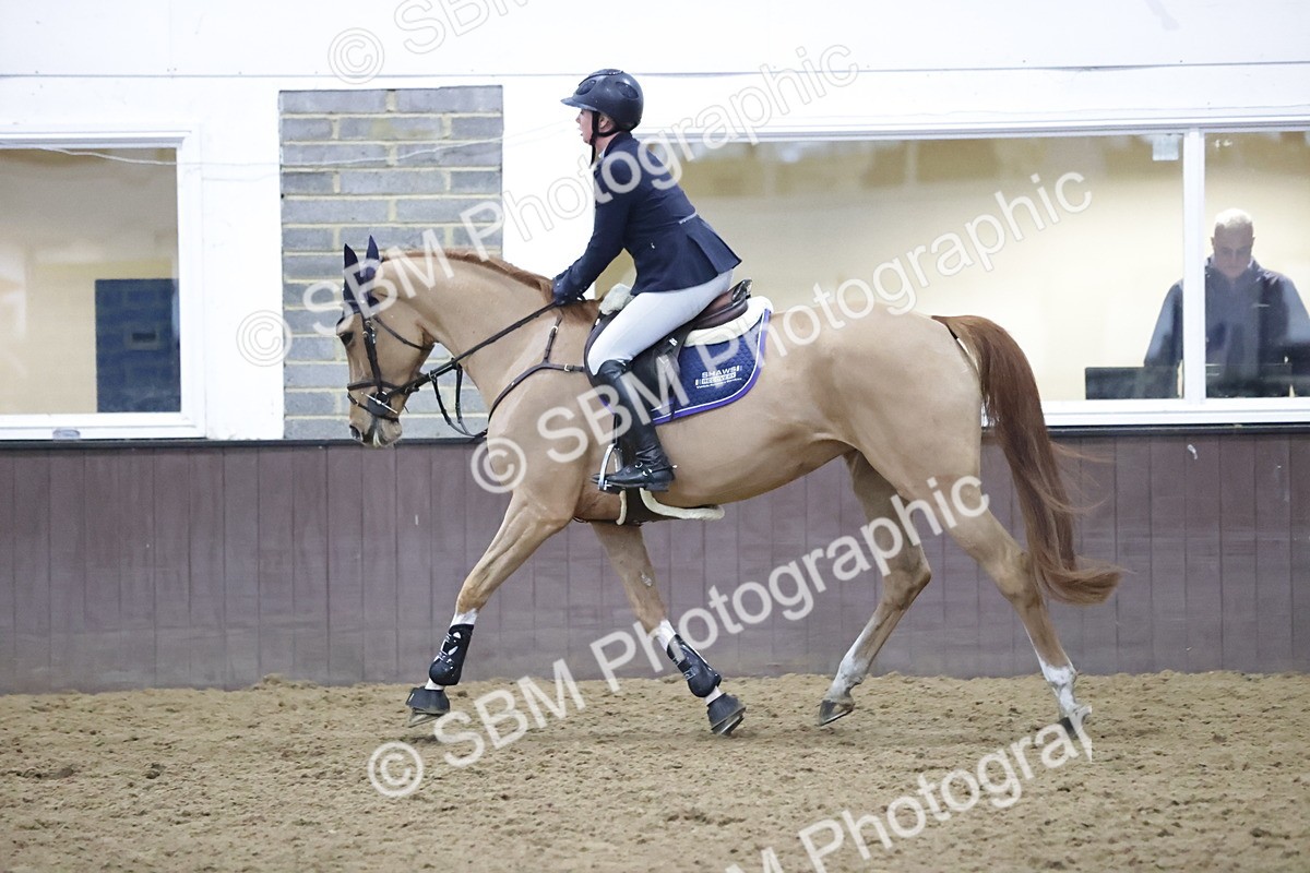 SBM_001200 - Class 4 - Senior Newcomers/ 1.10m Open