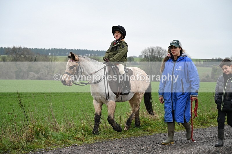 WJ7_9866 - Walk out..