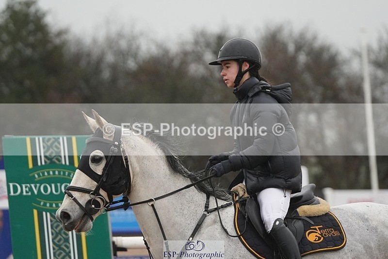 251207-121122-01992 - Cls 20 Snr Newcomers and 1.10m