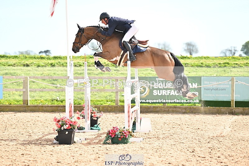 240418A-144216-04496 - Cls 9, 2 Star Big Tour 1.40m