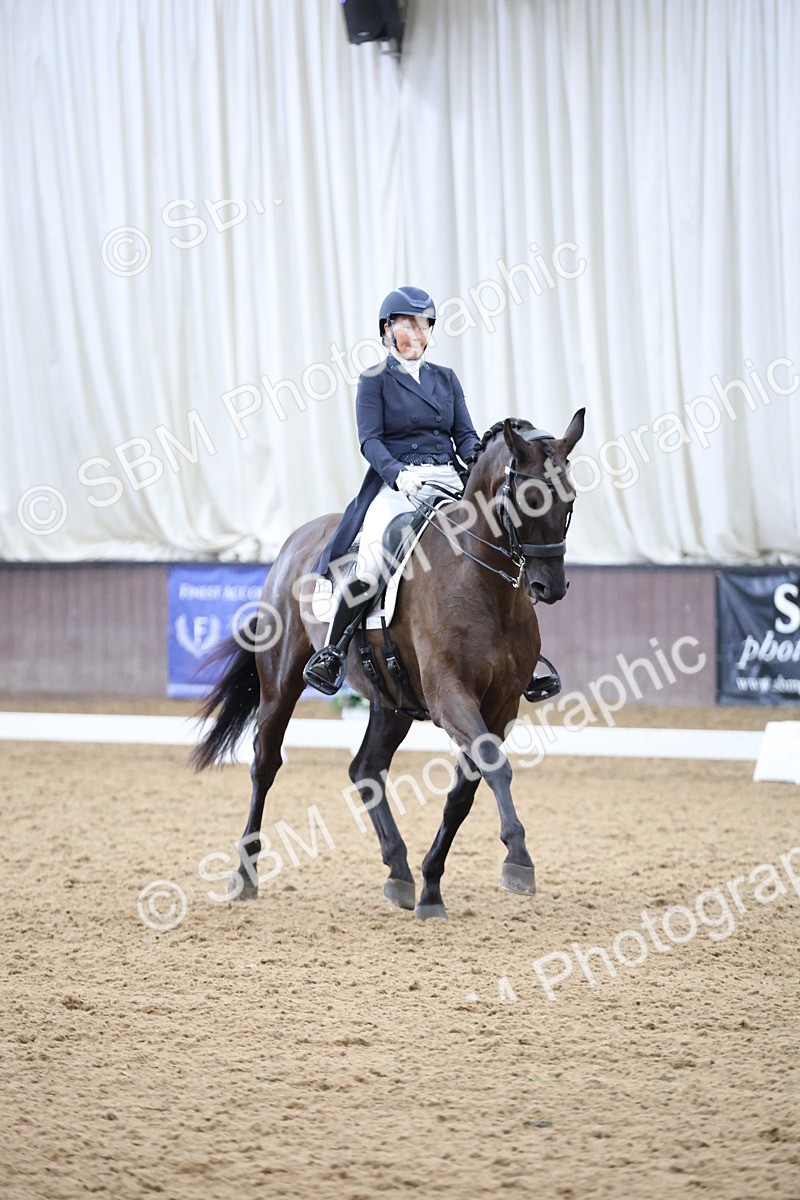 SBM_004710 - Class 9 - FEI Inter 1 Gold - 16.59-17.47
