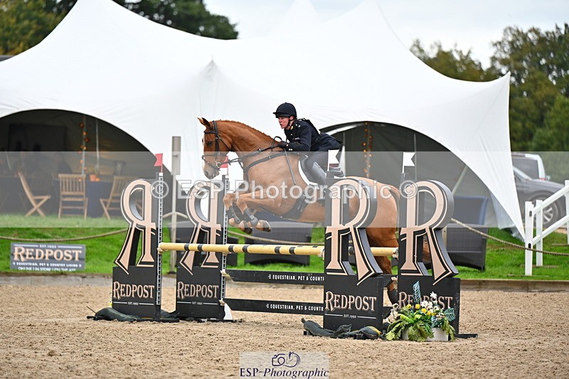251026A-111717-23916 - D-321-Kirstie.Deakin-Main