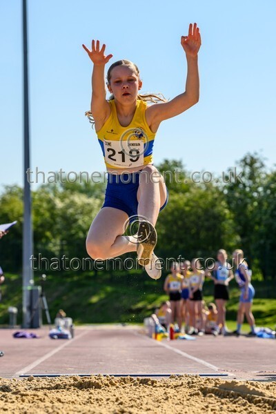 West25Sat-919060 - Field Female