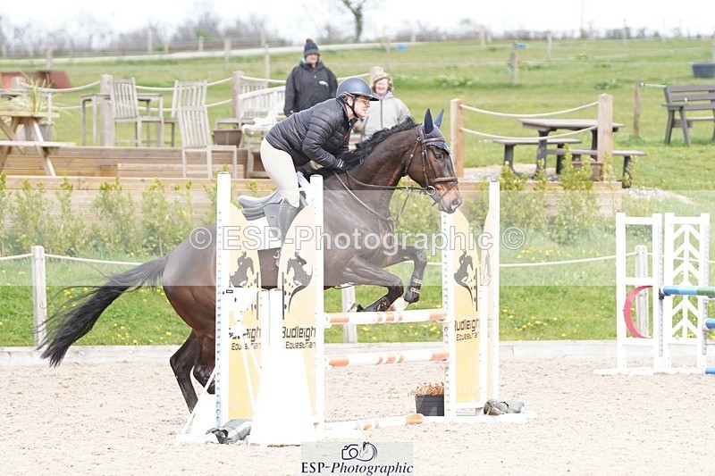 250414-135902-01050 - 90cm Round 2