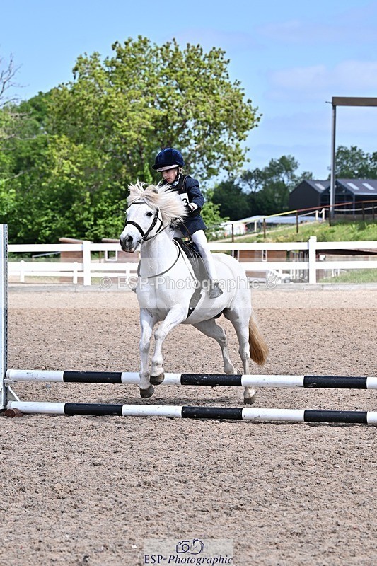 250517-110903-00868 - 40cm Assisted