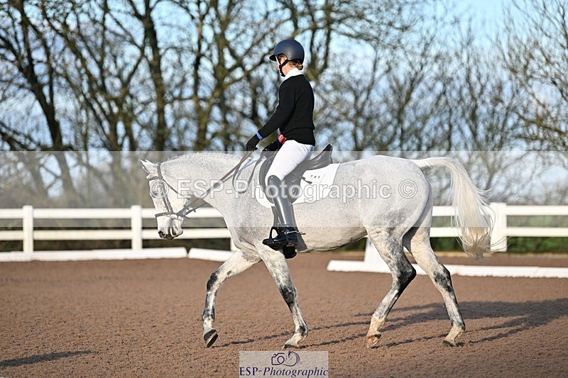 241214-093033-00959 - 141-Sophie.Hawke-RAINBOW.DREAM