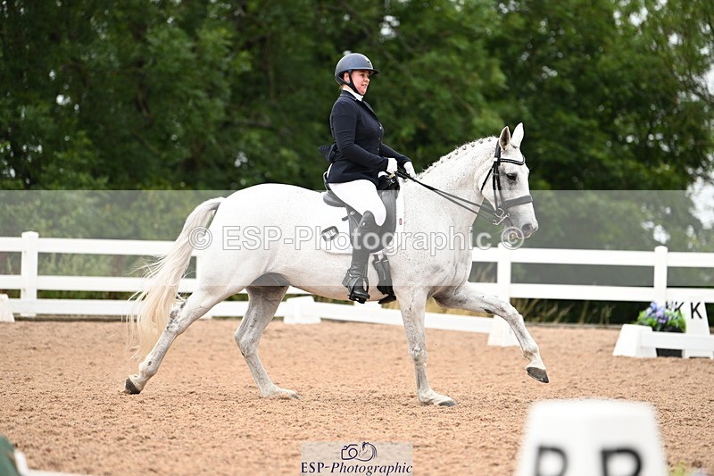 240815A-140340-01936 - 139-Chloe.Makepeace-Beechfield.Diamond