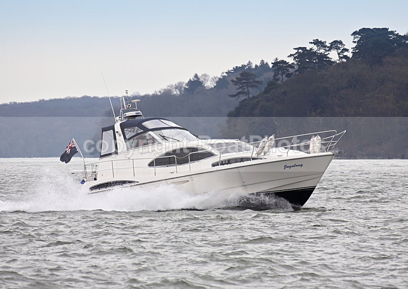 130428 JOGALONG BROOM 38 WT7A7599 - Flybridge Cruisers