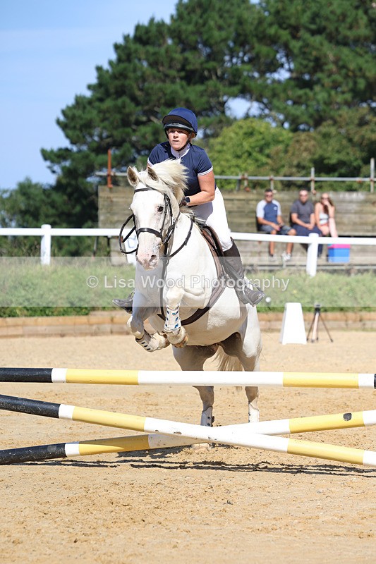 3E7A1133 - Class 7: 70cm Senior