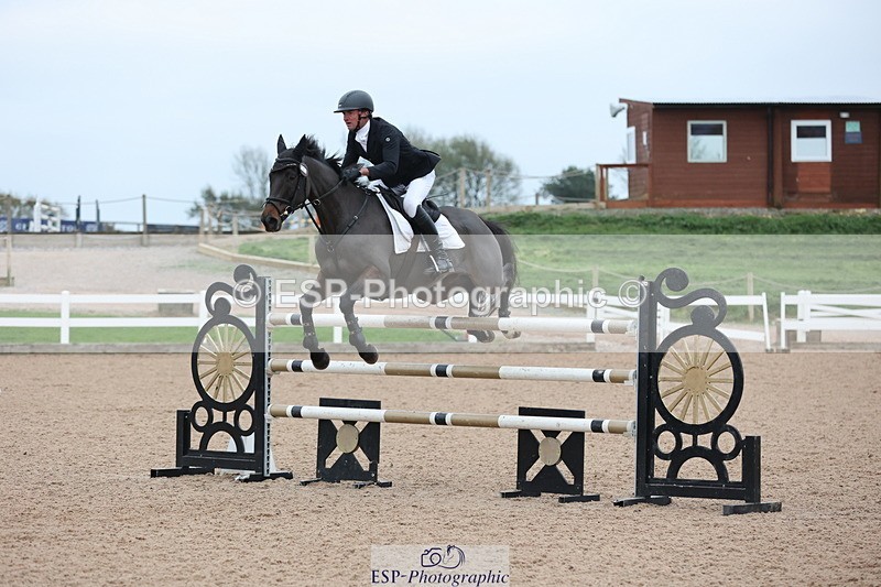 241101A-153327-03030 - FRI Cls 7 Blue Chip Grade B&C Jump Off