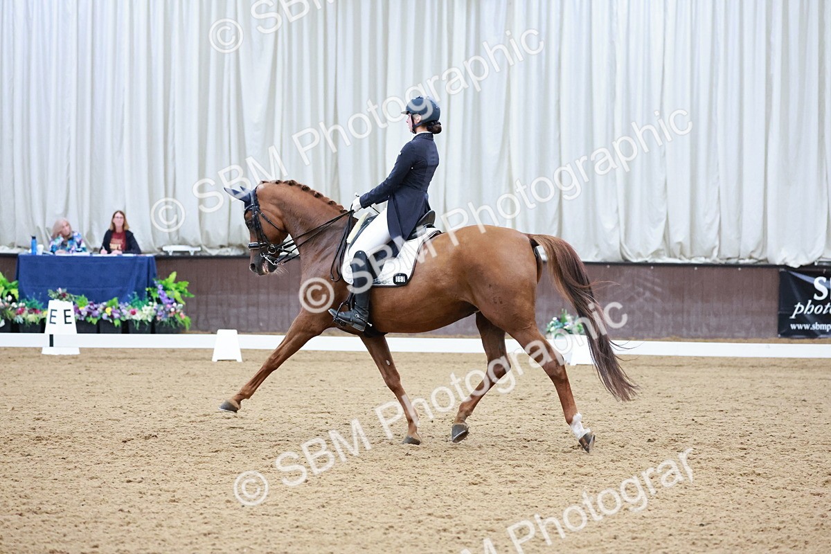 SBM_016524 - Class 5 - FEI INT II - 17.24-18.20