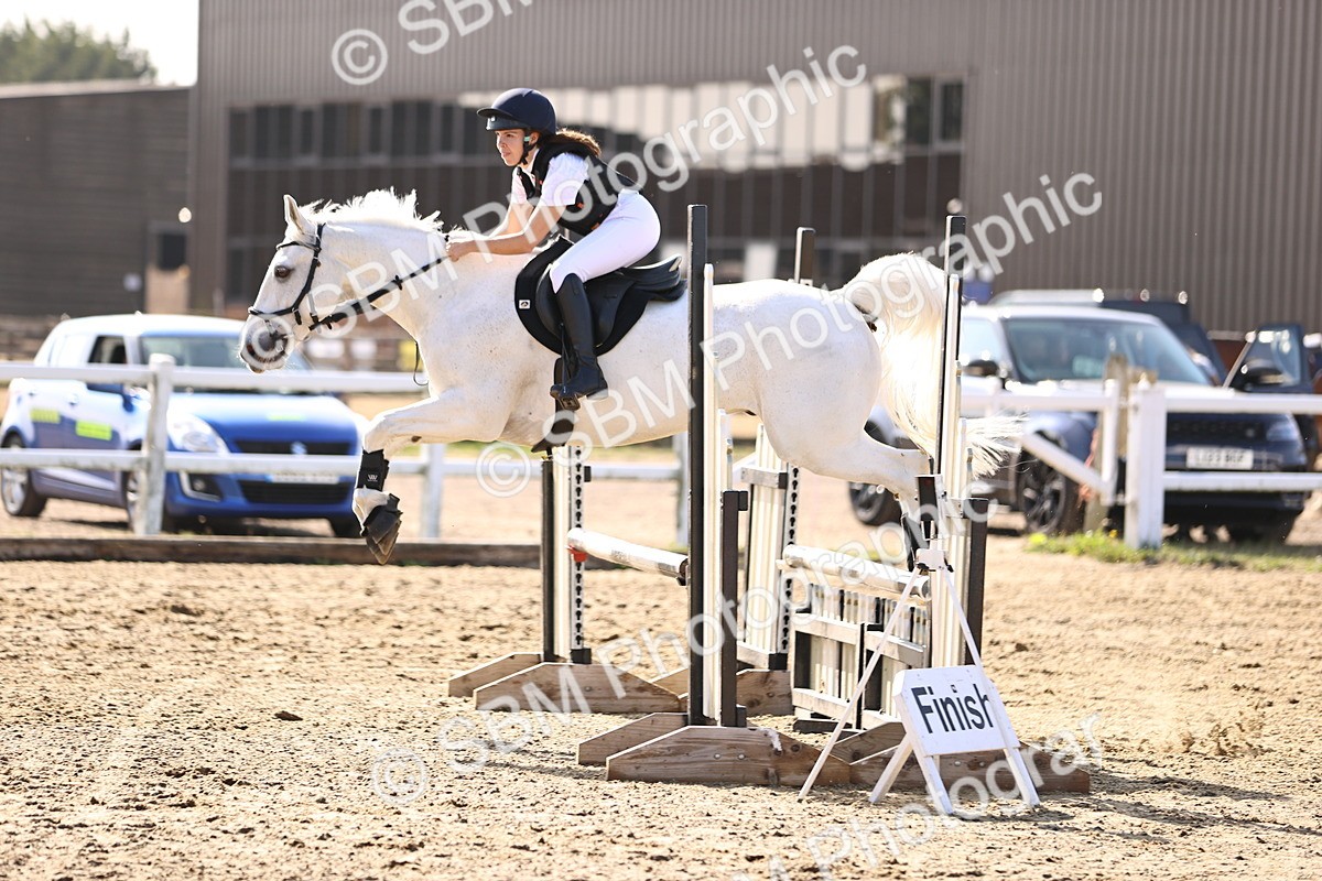 SBM_005565 - Class 8 - Clear Round