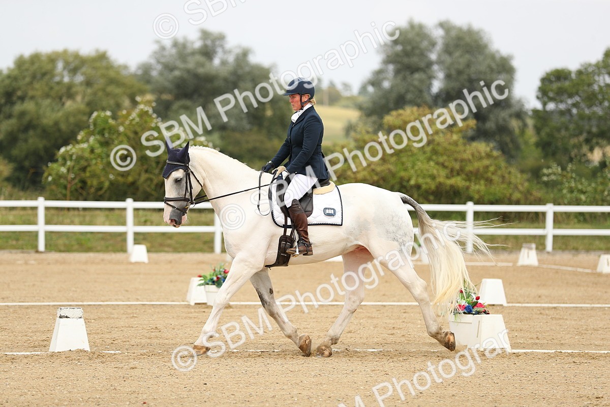 SBM_017621 - Class 13 - Novice 23 - 14.27-15.16