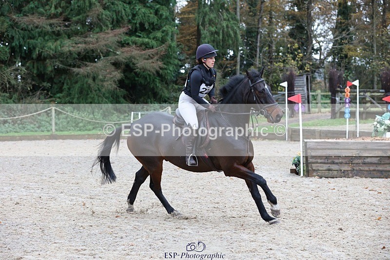 231118-142321-02249 - Cls 3 90cm