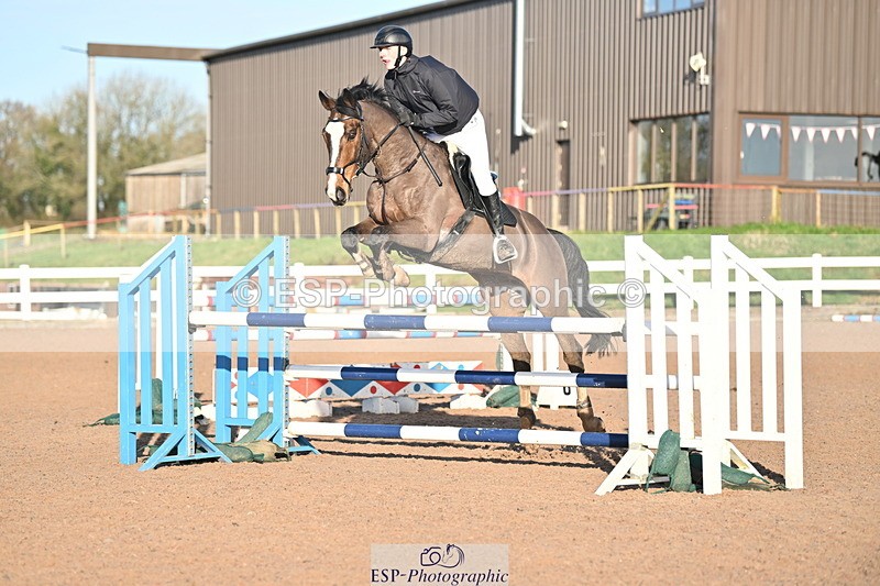 231210A-132039-02557 - Cls 20 Newcomers & 1.10m Open