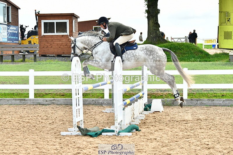 230813A-110959-11654 - Cls 40 A&B Senior Discovery & 1m Open