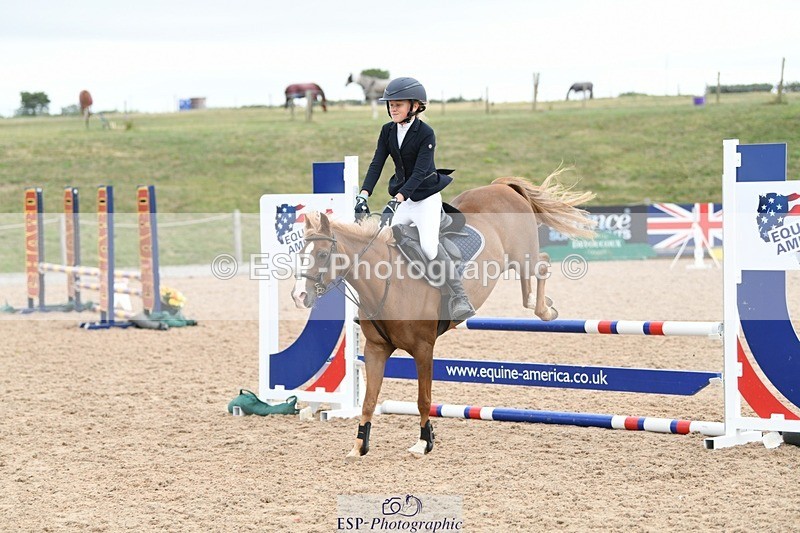 250807-130617-00999 - 70cm Round 2